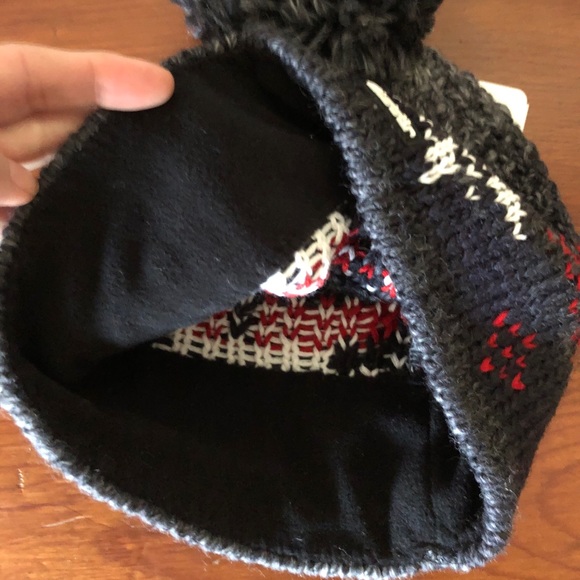 Eisbär Ike Pompom Hat - Picture 3 of 5